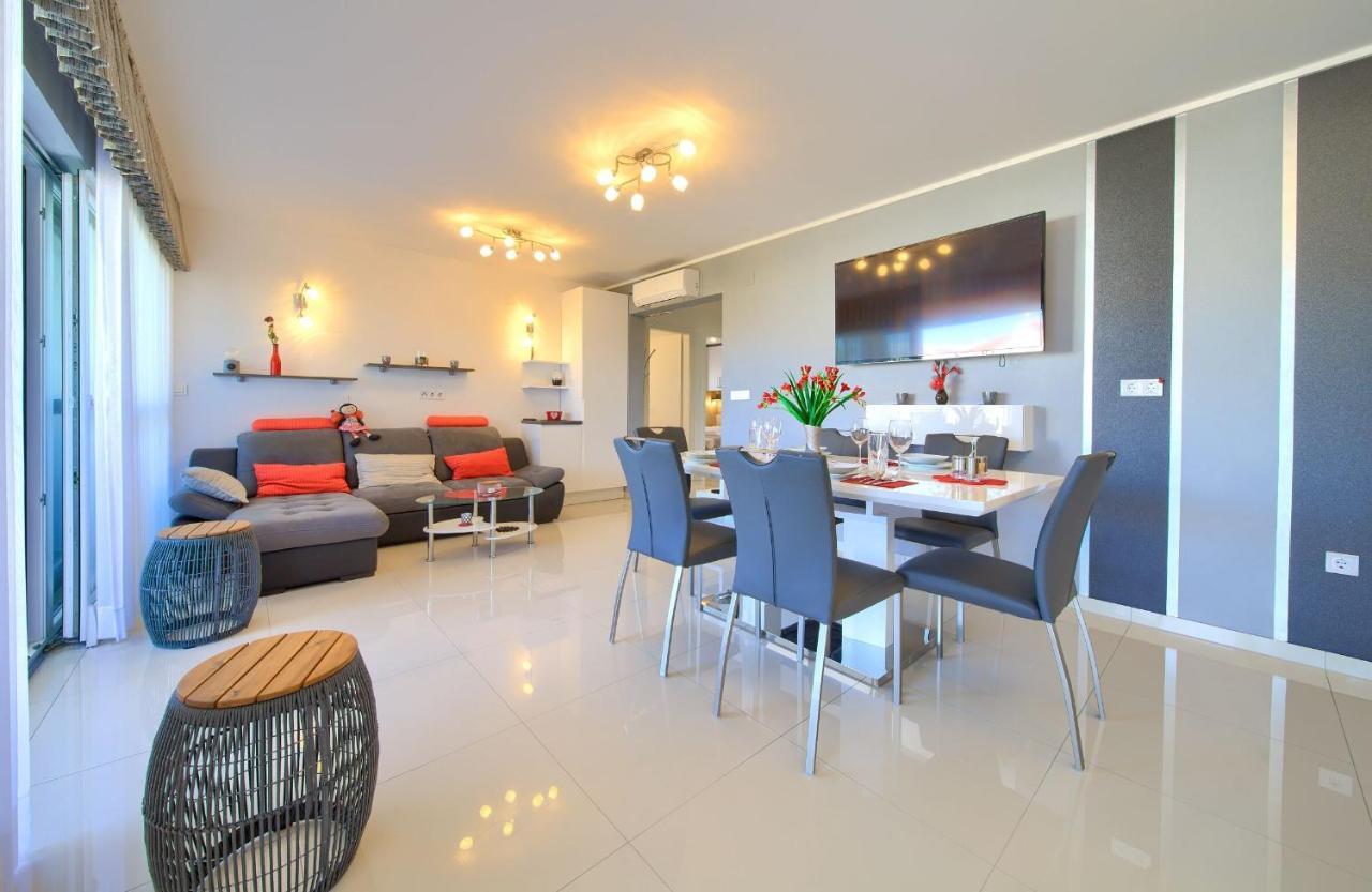 Apartment Crystal Aura Malinska Ngoại thất bức ảnh