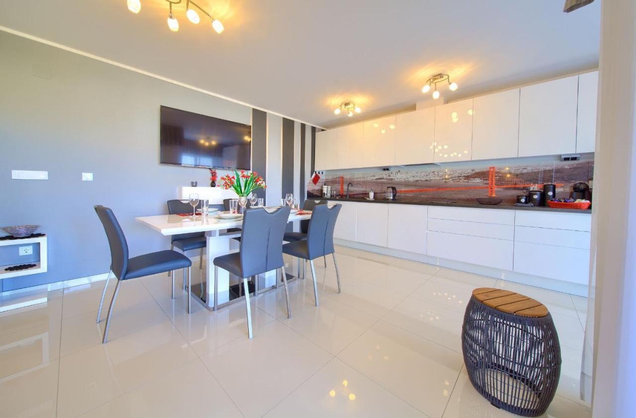 Apartment Crystal Aura Malinska Ngoại thất bức ảnh