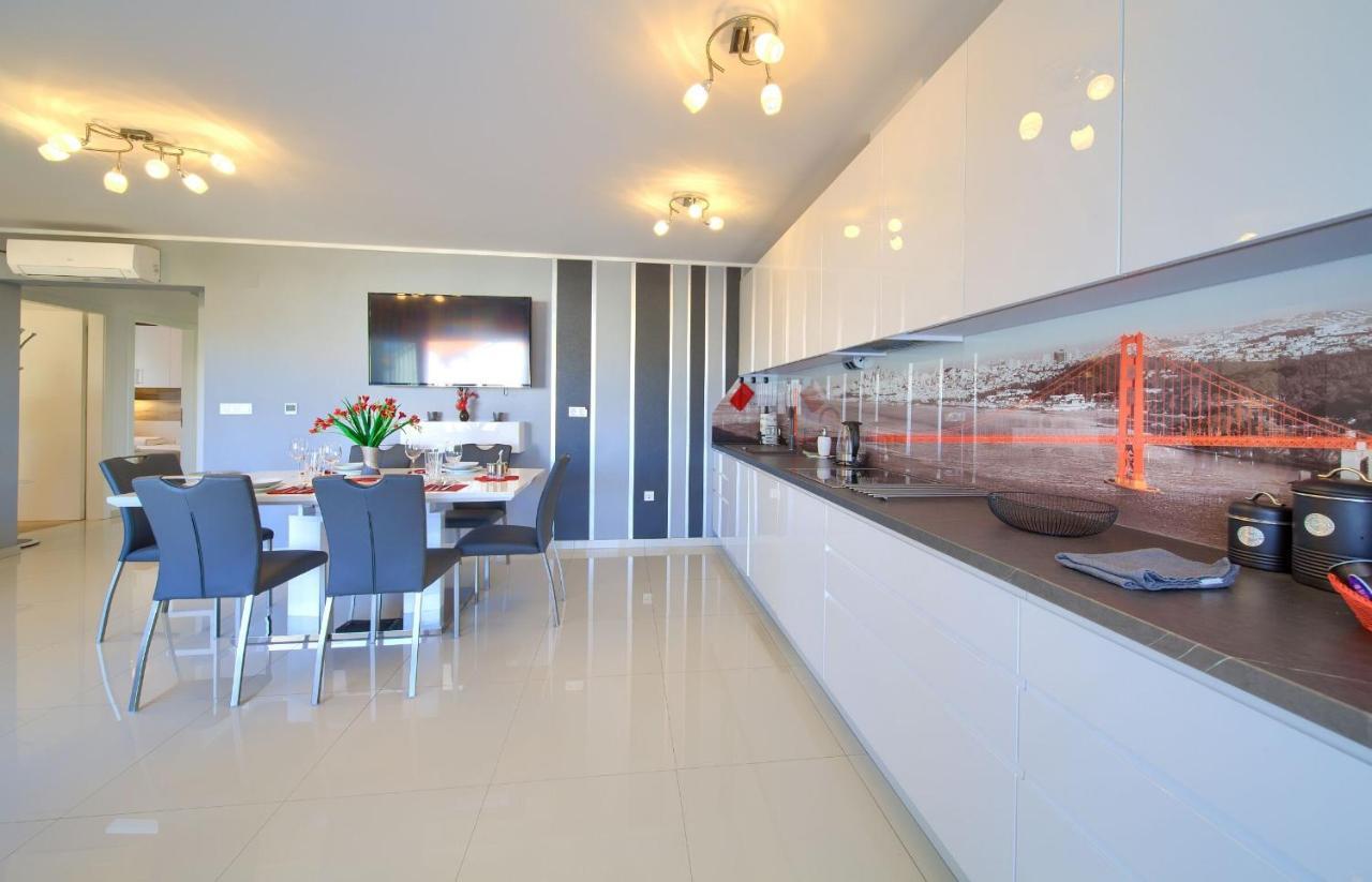 Apartment Crystal Aura Malinska Ngoại thất bức ảnh